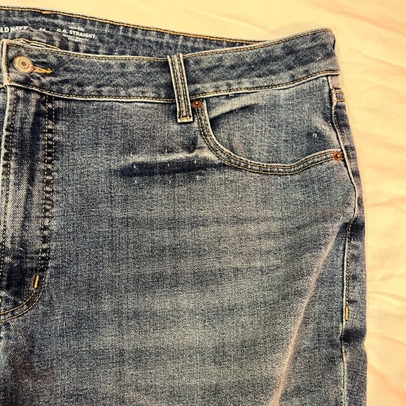 High Rise Slit Jeans - Picture 5 of 10